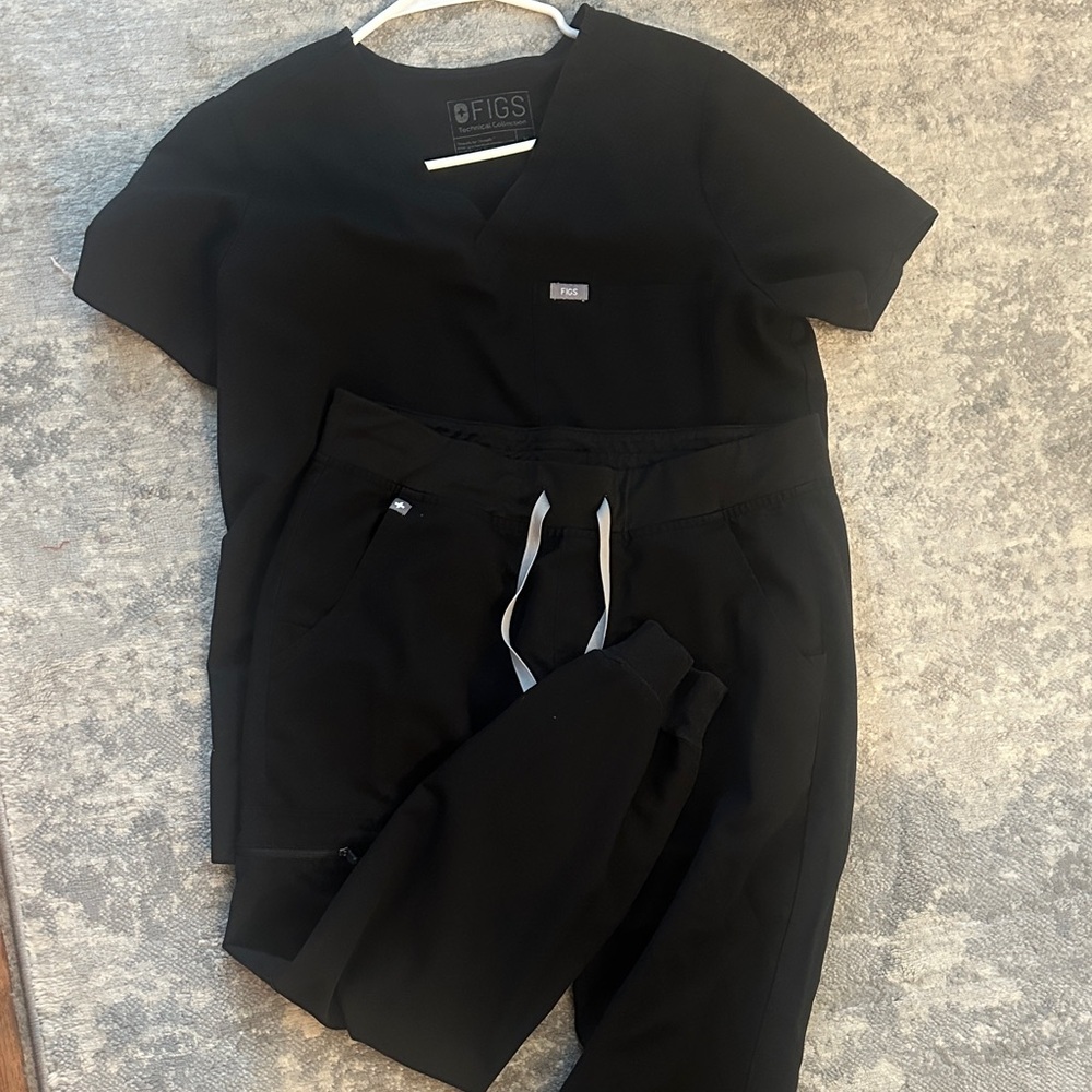 Figs Classic Black Medical Scrubs- Medium